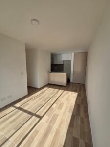 Arriendo apto remodelado torre 2 Apto 106.